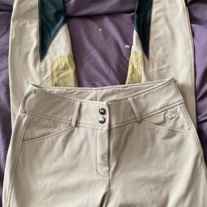 Equestrian riding breeches